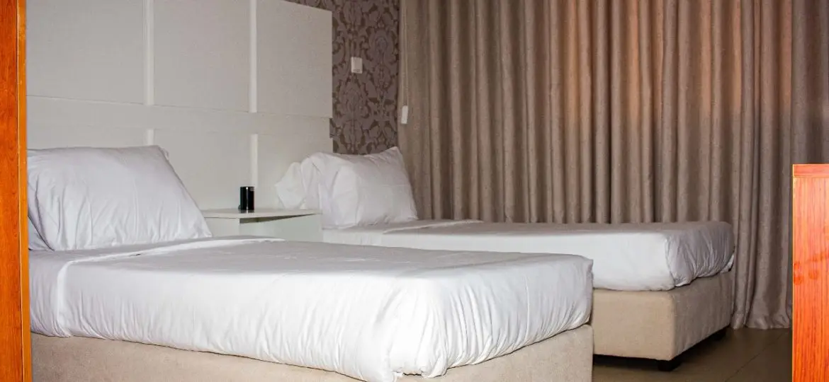 Luanda vacation accommodation room for two.